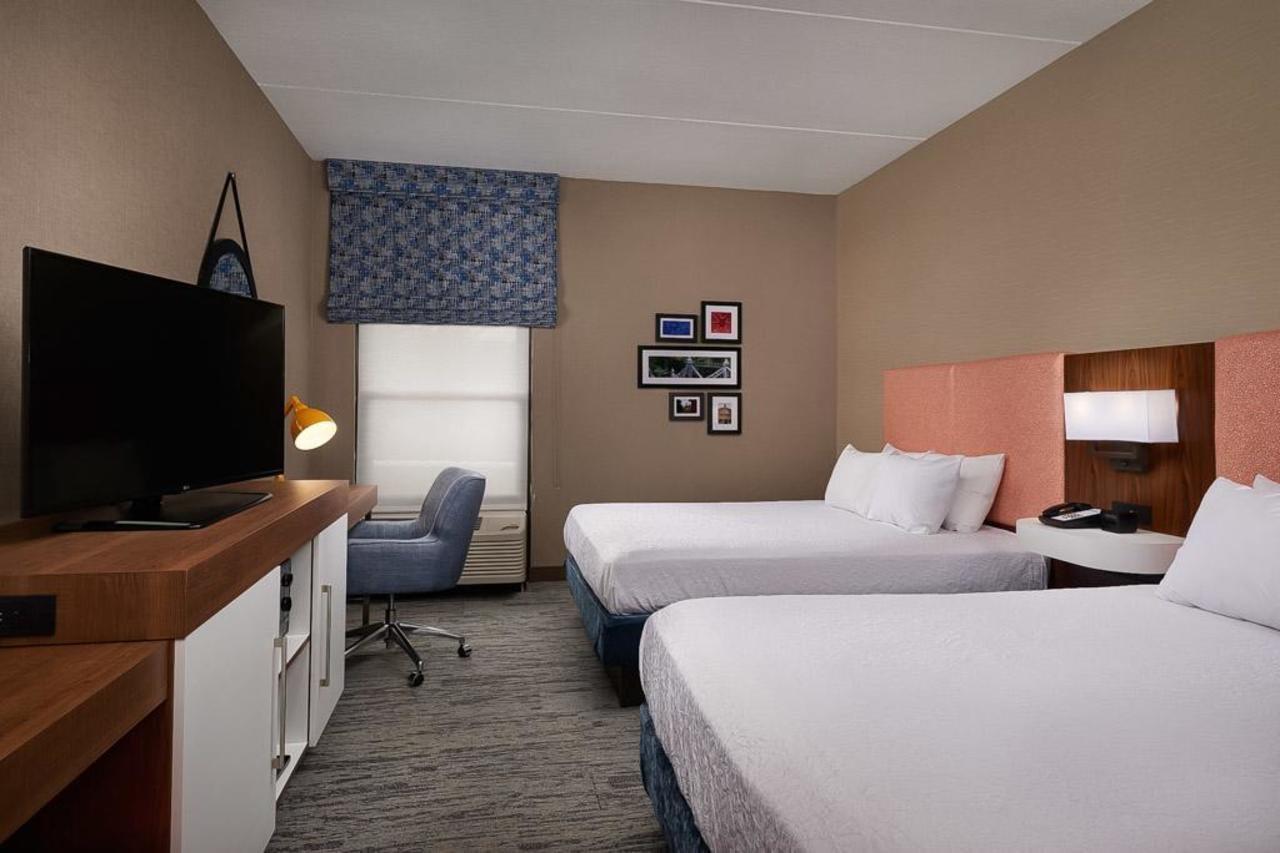 Hampton Inn Cleveland-Solon Exterior photo