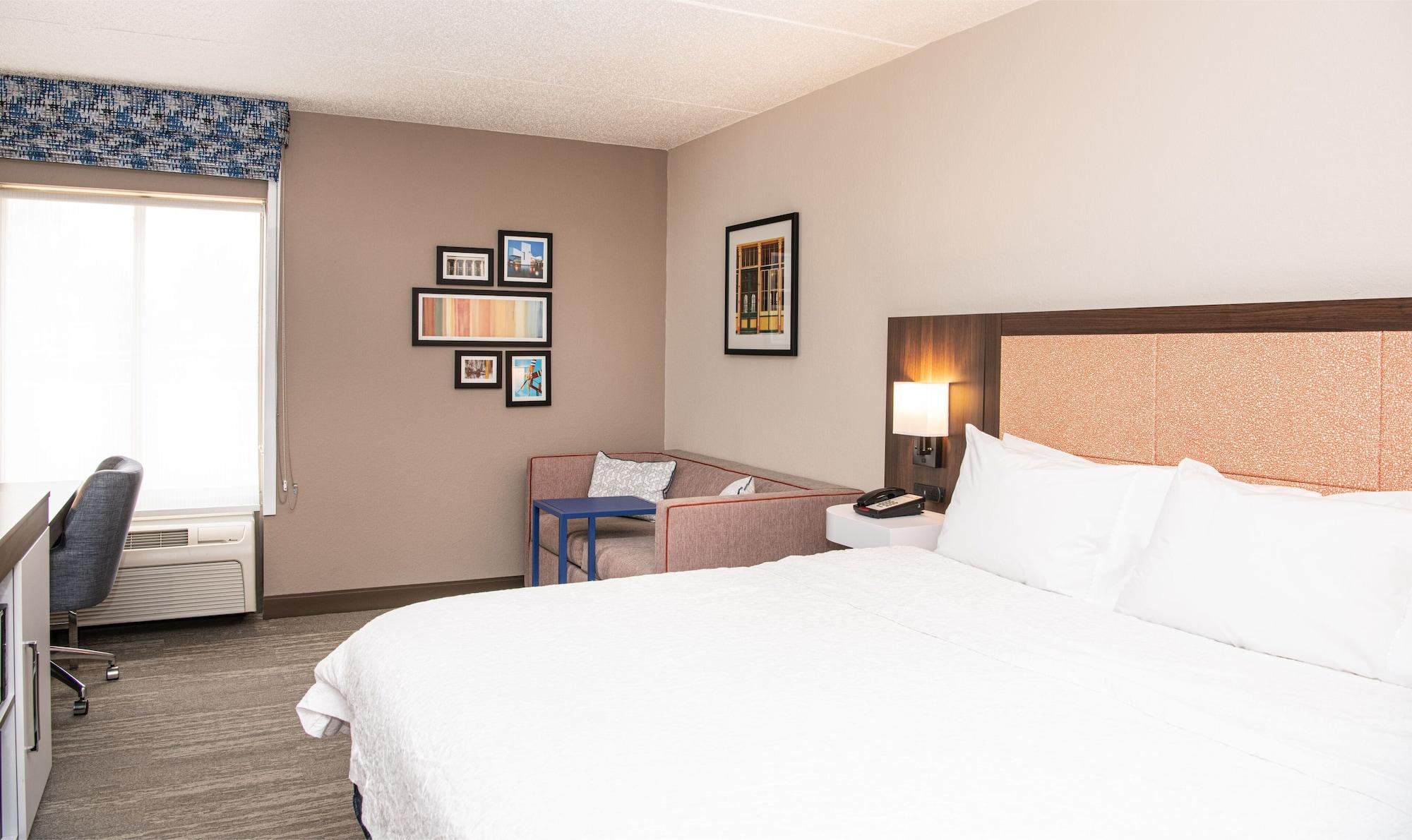 Hampton Inn Cleveland-Solon Exterior photo