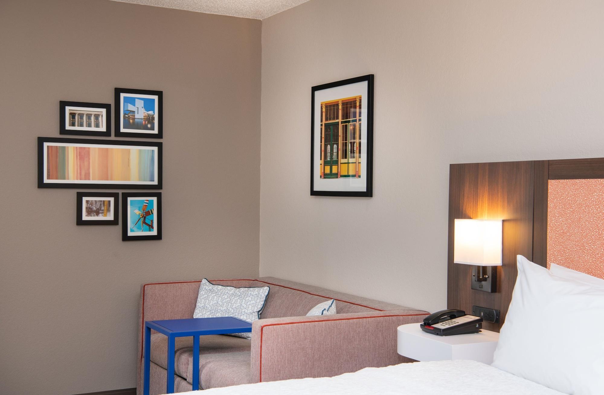 Hampton Inn Cleveland-Solon Exterior photo