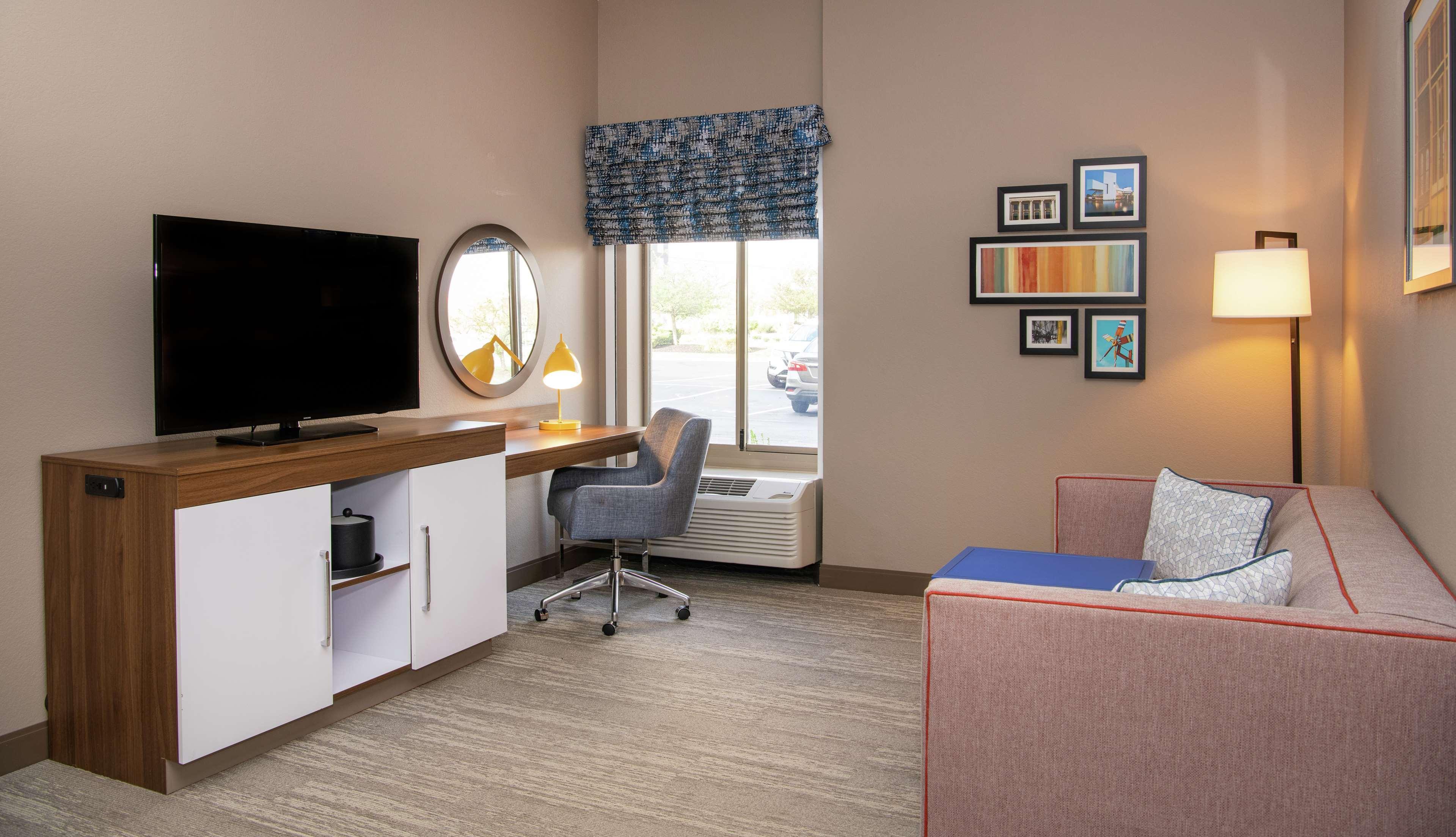 Hampton Inn Cleveland-Solon Exterior photo