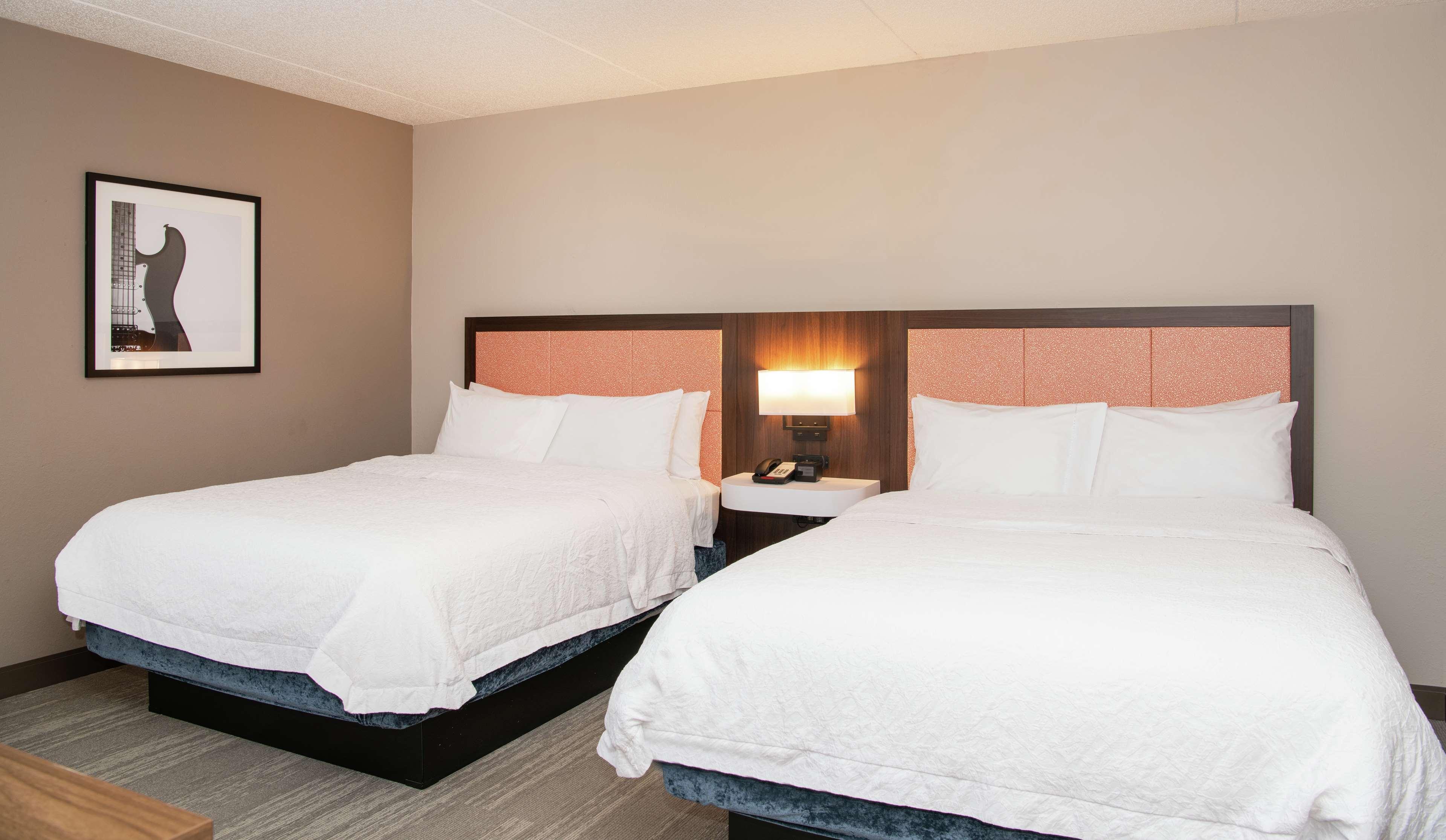 Hampton Inn Cleveland-Solon Exterior photo