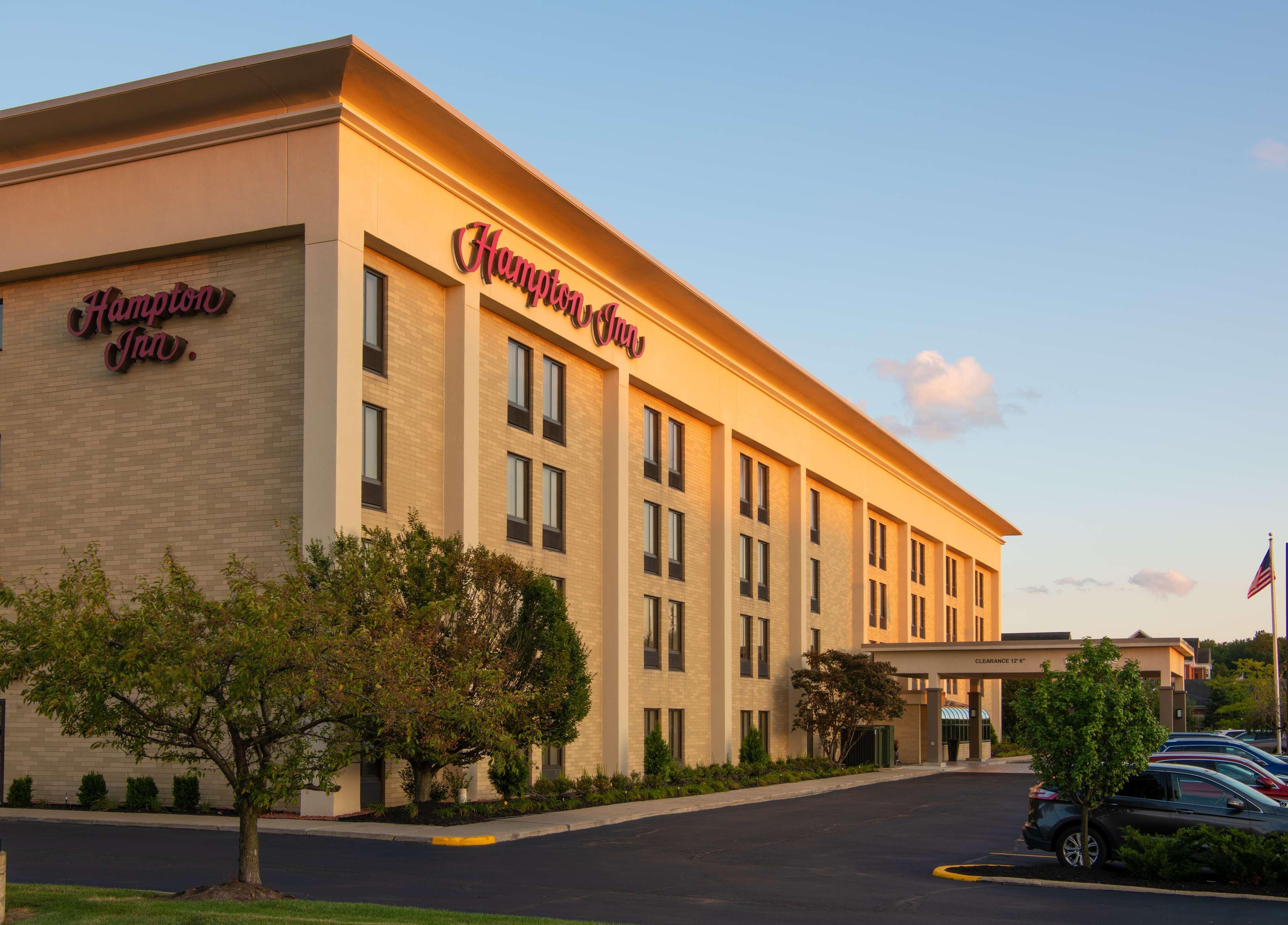 Hampton Inn Cleveland-Solon Exterior photo