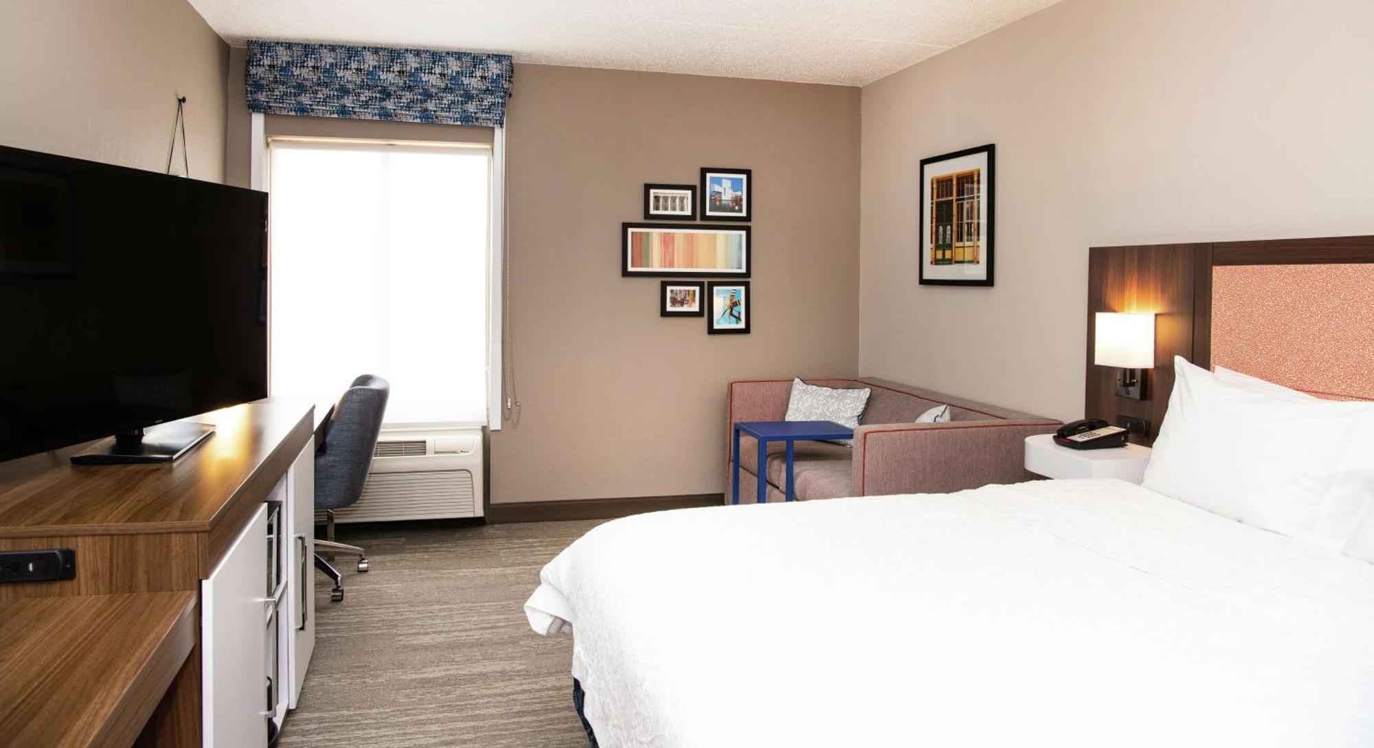 Hampton Inn Cleveland-Solon Exterior photo