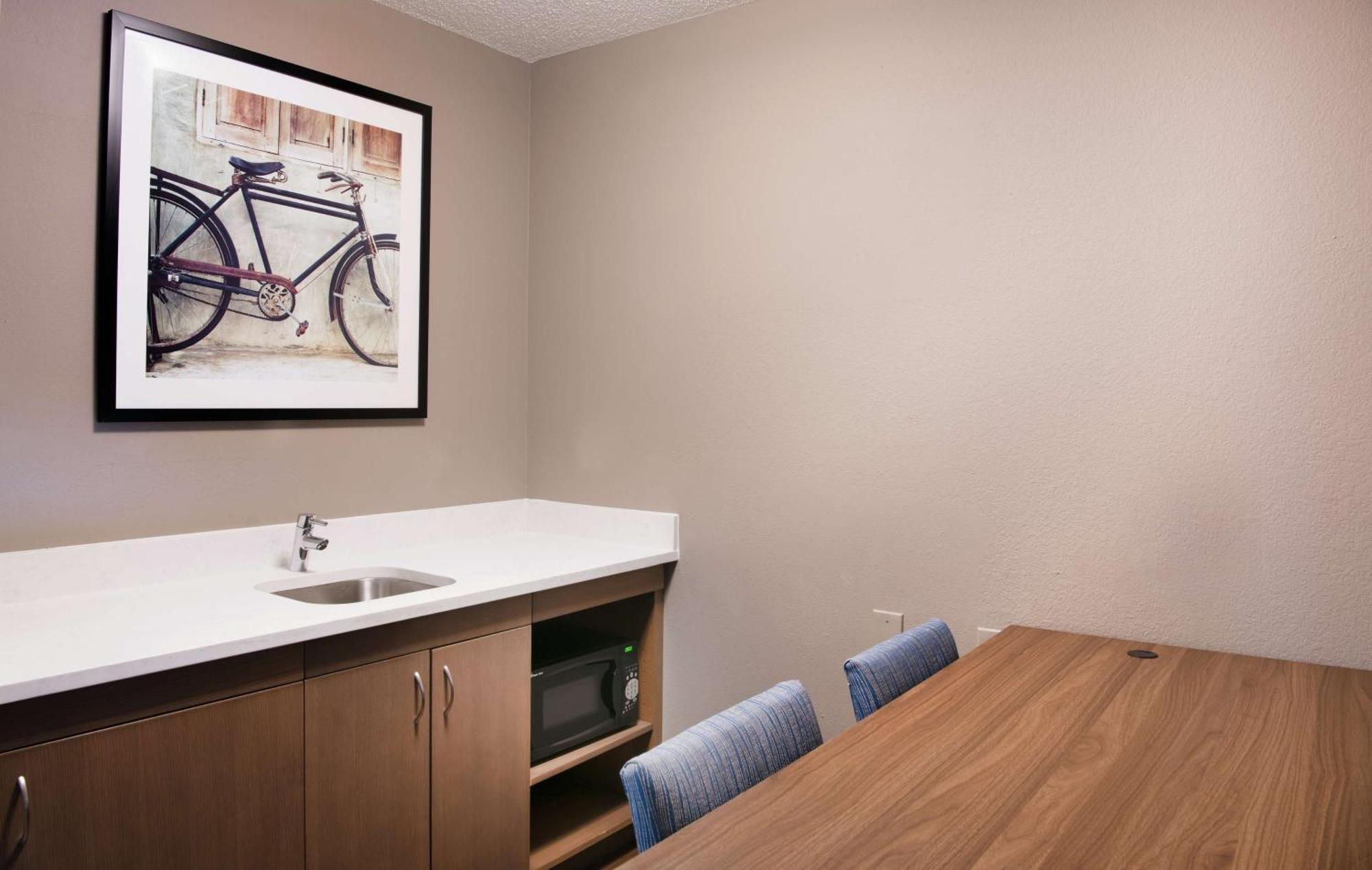 Hampton Inn Cleveland-Solon Exterior photo