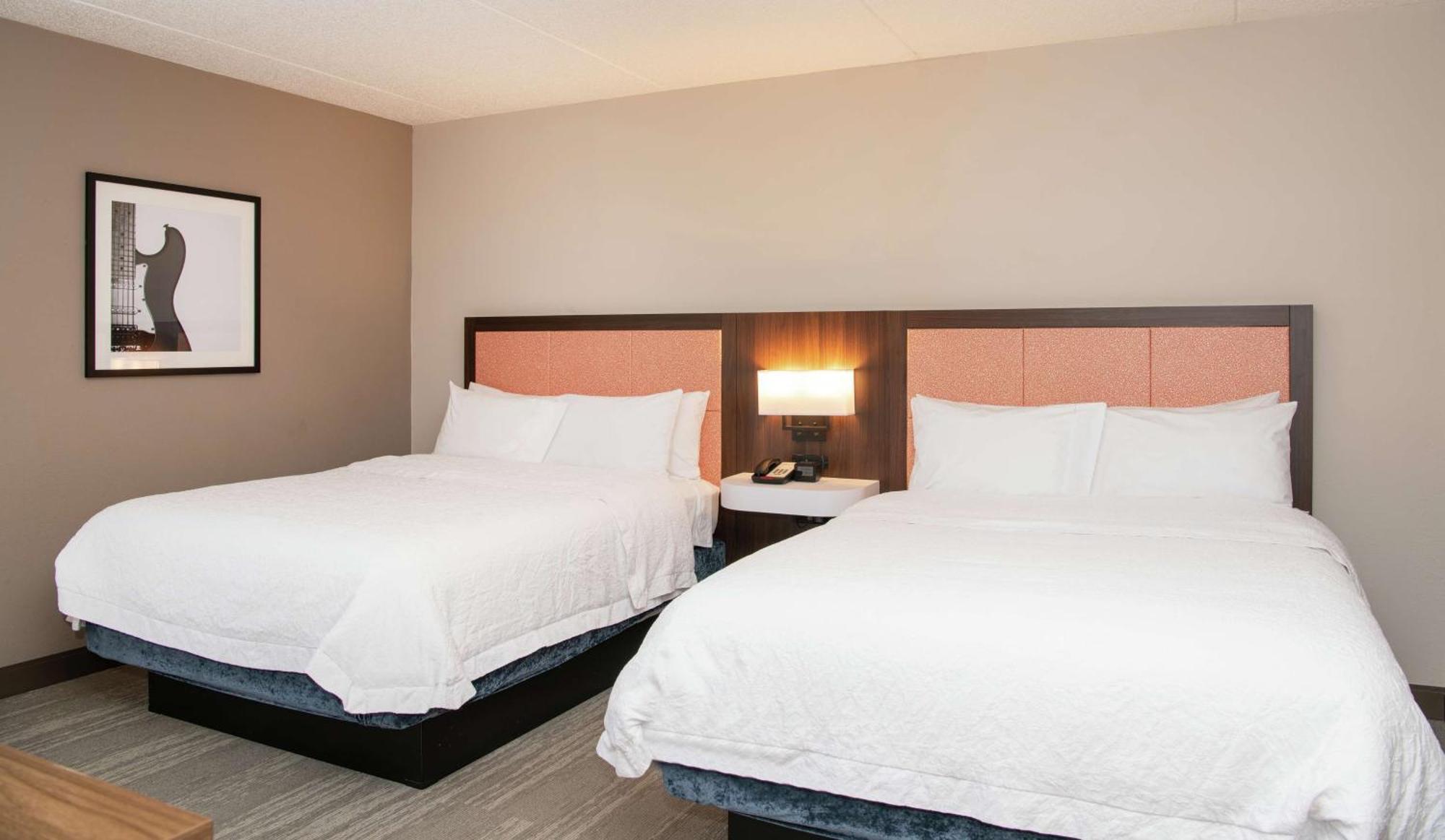 Hampton Inn Cleveland-Solon Exterior photo