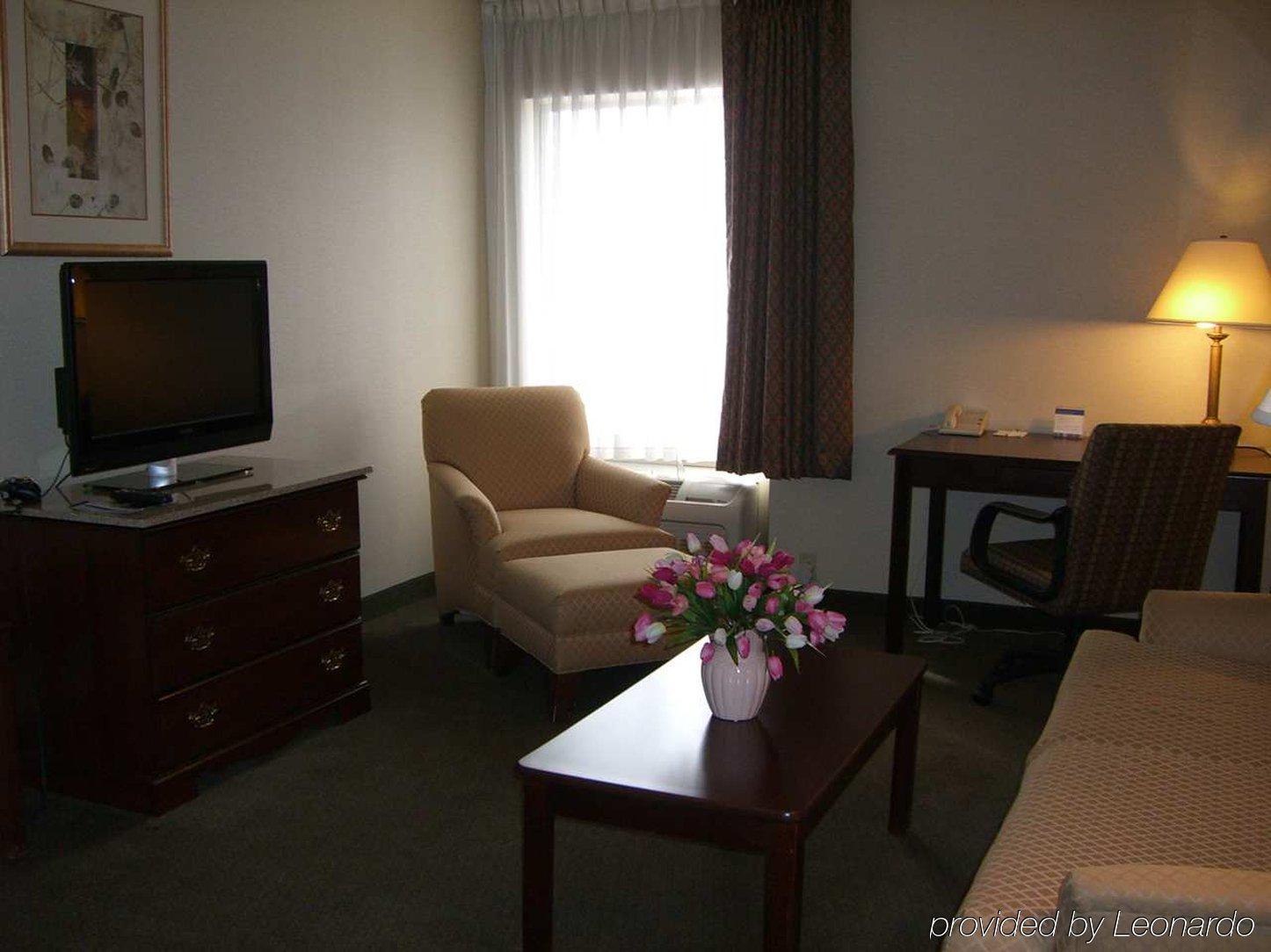 Hampton Inn Cleveland-Solon Room photo